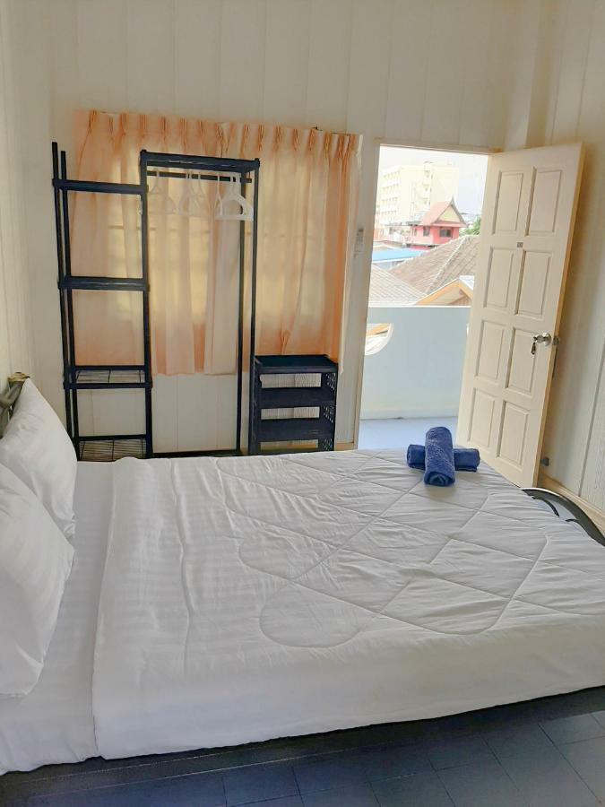 Plaza Huahin Hotel Exterior photo